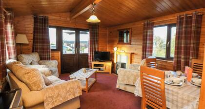 Hawthorne Lodge