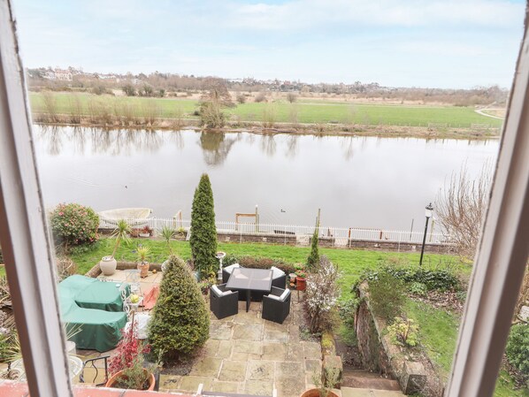 Cottage | Property grounds - 12 Deva Terrace (Chester)