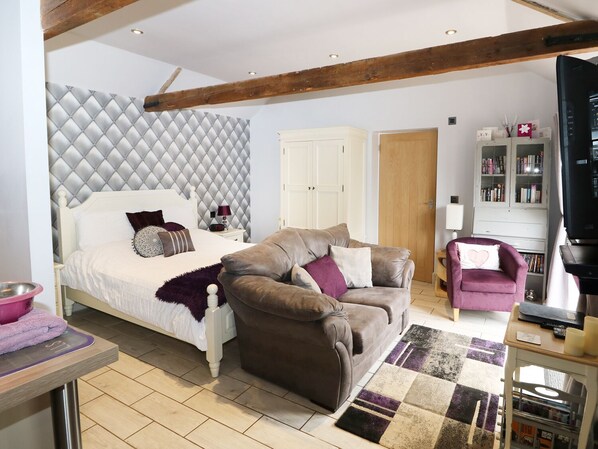 1 bedroom, individually decorated, individually furnished, free WiFi - Jack's Corner (King's Lynn)