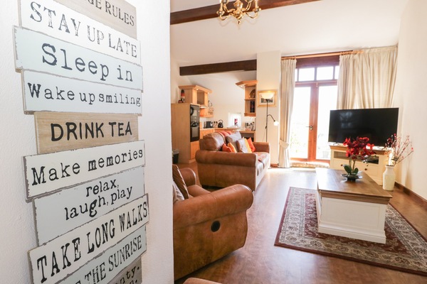 Cottage | Interior