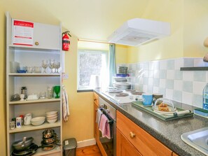 Cottage | Private kitchen | Dishwasher, cookware/dishes/utensils - Corn Cottage (Ulverston)