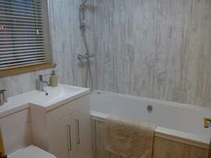 Cottage | Bathroom