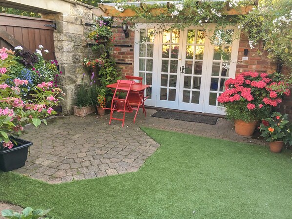 Property grounds - Beech View (Malton)