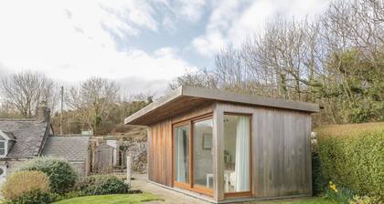 Bron Heulog Cottage
