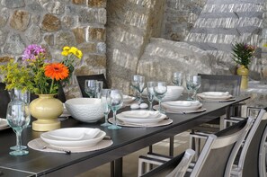 Outdoor dining