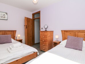 Cottage | 6 bedrooms, individually decorated, individually furnished, free WiFi
