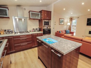 Cottage | Private kitchen | Fridge, microwave, dishwasher, electric kettle - Beech Hill Lodge at Fallbarrow Park (Windermere)
