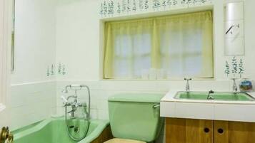 Cottage | Bathroom