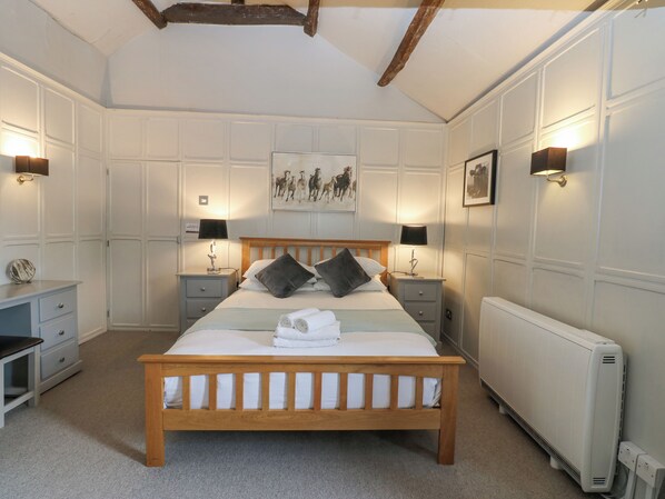 Cottage | 3 bedrooms, individually decorated, individually furnished, free WiFi