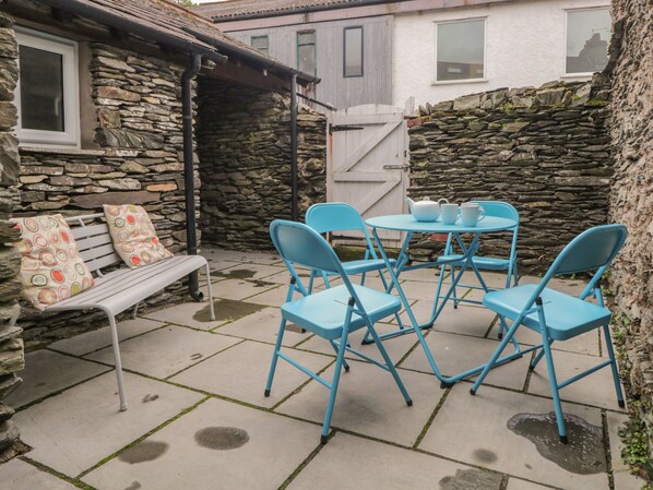 Outdoor dining - Fisher's Retreat (Windermere)