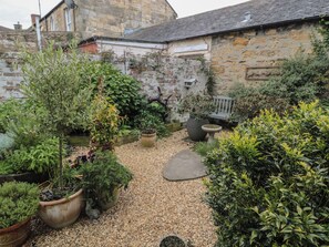 Cottage | Property grounds