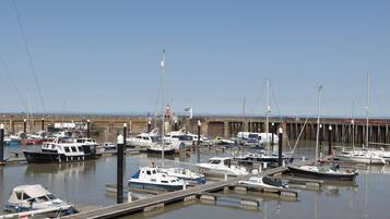 Cottage | Marina