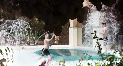 Villa Norcenni Aparthotel