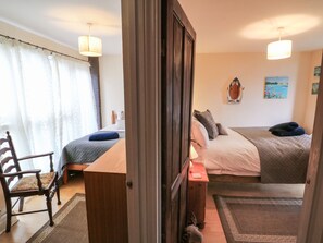 3 bedrooms, individually decorated, individually furnished, free WiFi