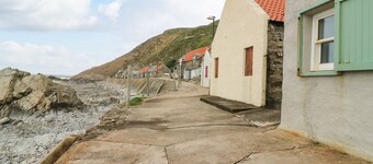 49 Crovie Village
