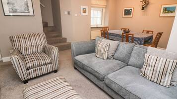 Cottage | Living area | DVD player