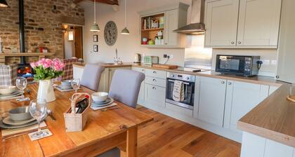 The Cartshed, Sedbury Park Farm