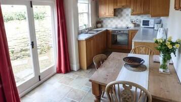 Cottage | Interior