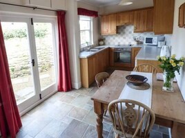 Cottage | Interior