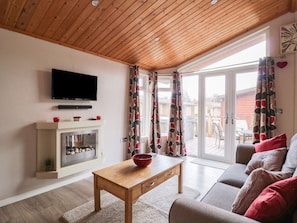 Cottage | Living room | TV