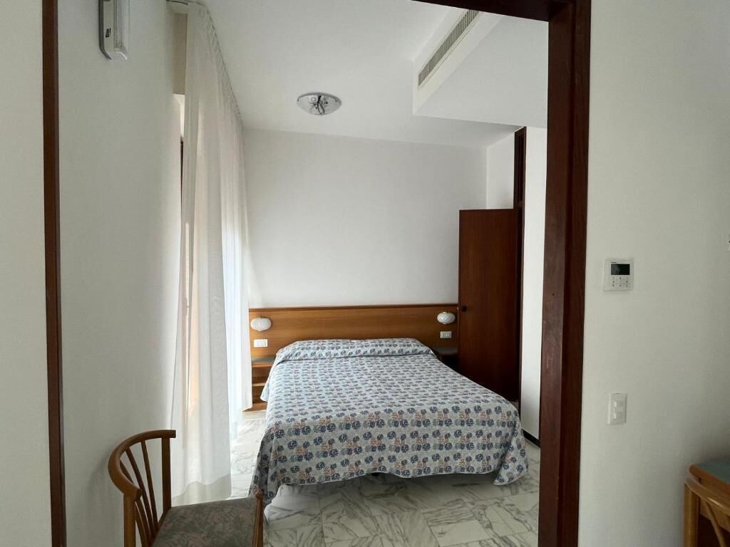 In-room safe, iron/ironing board, free WiFi