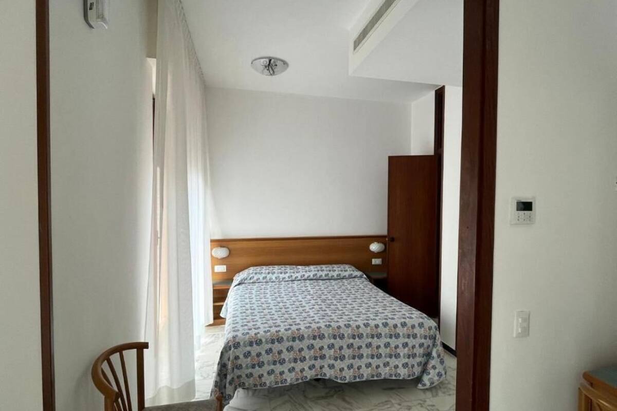 In-room safe, iron/ironing board, free WiFi