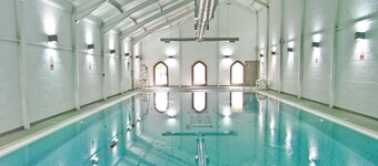 White Rose Apartment