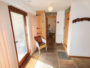 Cottage | Interior - Town End Barn (Hope Valley)