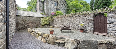 Cottage | Interior