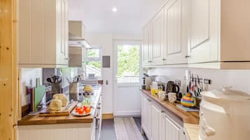Cottage | Interior