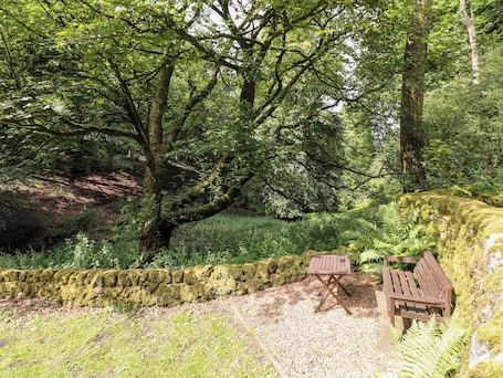 Cottage | Property grounds