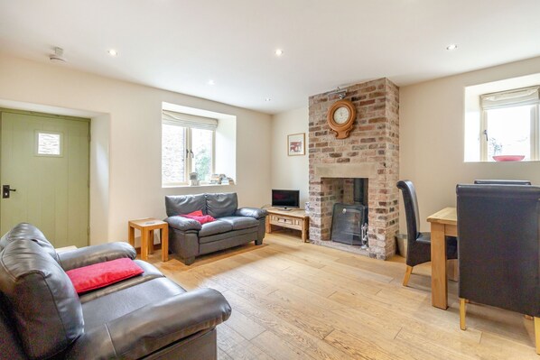 คอทเทจ | ห้องนั่งเล่น | เครื่องเล่นดีวีดี