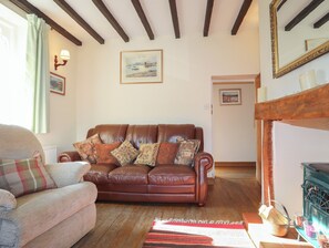 Cottage | Living area | TV, DVD player - Pabo Lodge (Llandudno Junction)