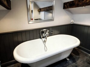 Cottage | Bathroom | Shower - Little Owl Barn (Buxton)