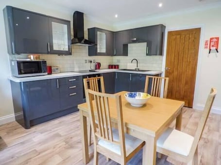 Placa de cocina, utensilios de cocina