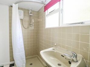 Cottage | Badkamer | Een douche