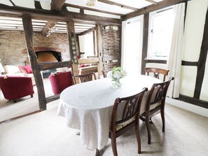 Cottage | Interior