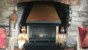 Cottage | Interior