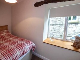 Cottage | 2 bedrooms, individually decorated, individually furnished, free WiFi