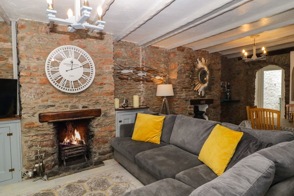 Cottage | Living area