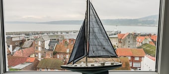 賞海岸小屋酒店