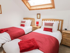 Cottage | Interior - Coastwatch Cottage (Scarborough)