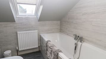 Cottage | Bathroom | Shower