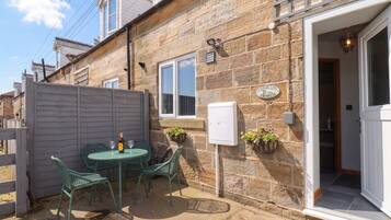 Cottage | Outdoor dining