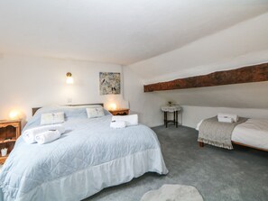 Casa de campo | 4 habitaciones, decoración personalizada y muebles diferentes 
