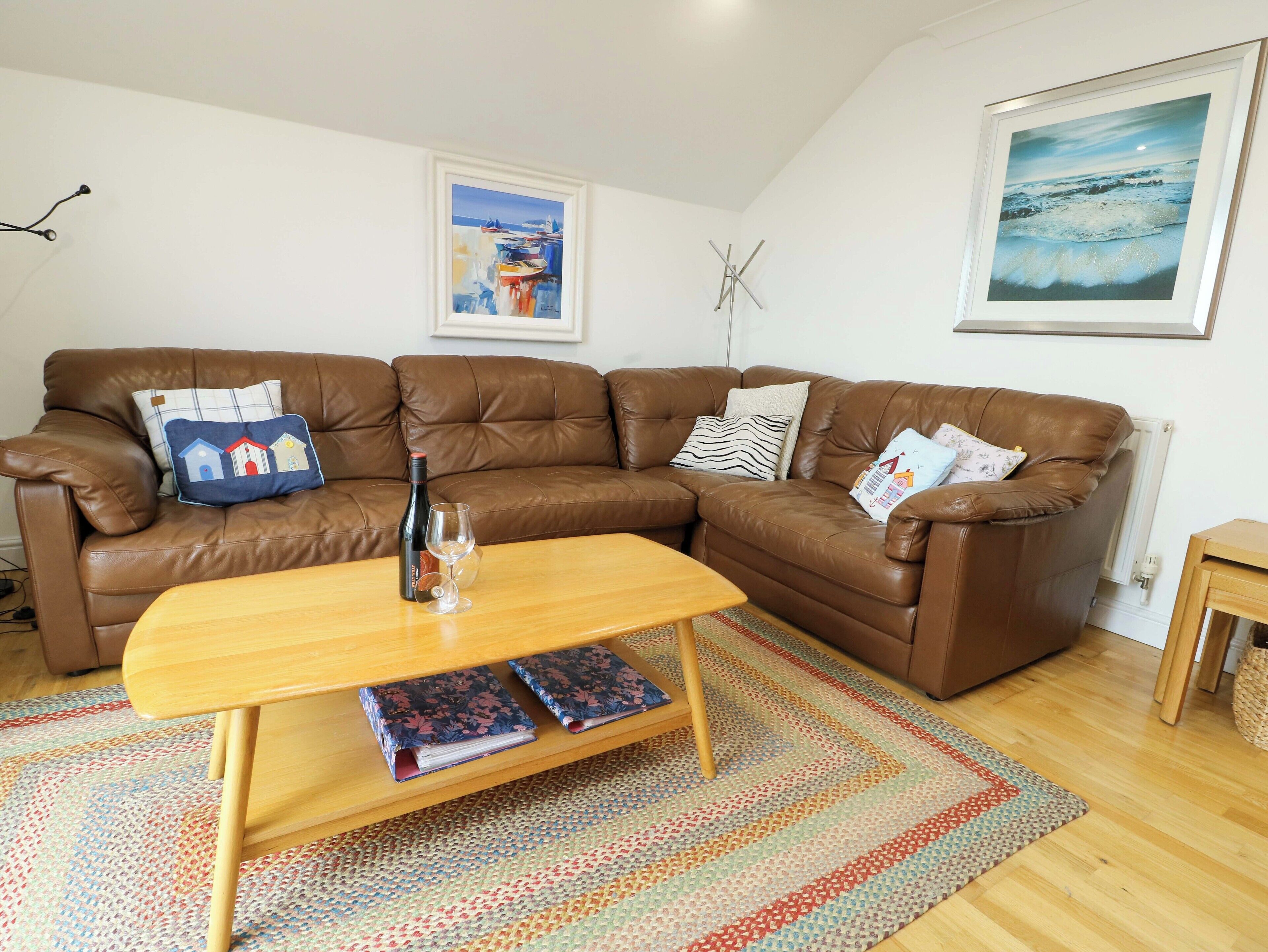 Cottage | Living area | TV, DVD player