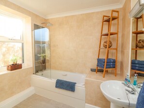 Cottage | Bathroom | Shower - Greenmantle (Wigton)