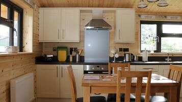 Cottage | Dapur peribadi | Peti sejuk, ketuhar gelombang mikro, dapur