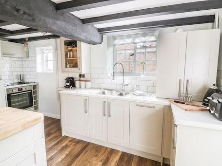 ์ฝํฐ์ง | ๋ด๋ถ