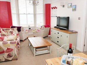 Casa de campo | Sala de estar | TV, DVD player